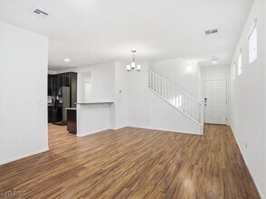 9333 W Pearblossom Sky Ave in Las Vegas, NV - Building Photo - Building Photo