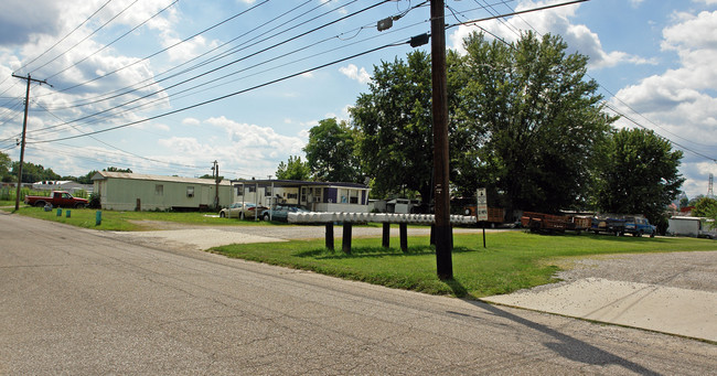 1-100 Garfield Ave in Parkersburg, WV - Building Photo - Building Photo