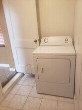 1020 E Hanna Ave in Tampa, FL - Building Photo - Building Photo