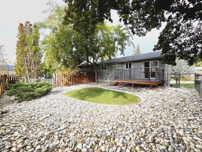 110 Eastridge Dr in East Wenatchee, WA - Building Photo - Building Photo