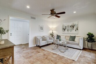 2330 Willowby Dr in Houston, TX - Building Photo - Building Photo