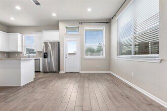 5203 Pr Ter Ln in Fulshear, TX - Building Photo - Building Photo