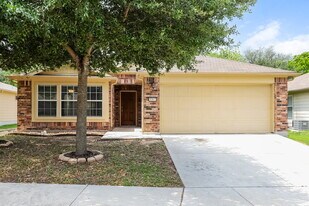1365 Red Barn Run in Schertz, TX - Building Photo