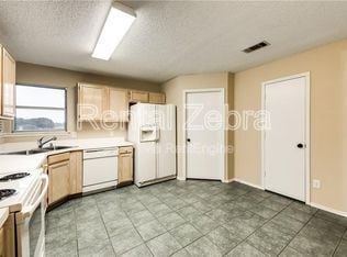 1820 Whispering Cove Trail in Fort Worth, TX - Building Photo - Building Photo