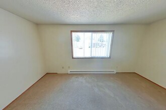555 NW Kings Blvd in Corvallis, OR - Building Photo - Building Photo