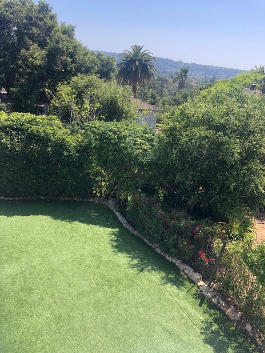 1751 Grand Ave in Santa Barbara, CA - Building Photo
