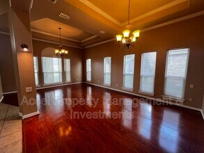 5800 N 34th St in McAllen, TX - Building Photo - Building Photo