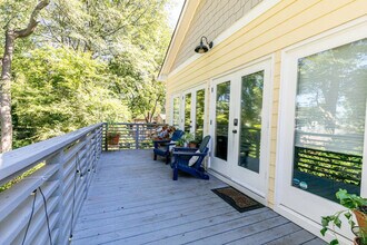 1084 Sanders Ave SE, Unit FL1-ID1261333P in Atlanta, GA - Foto de edificio - Building Photo