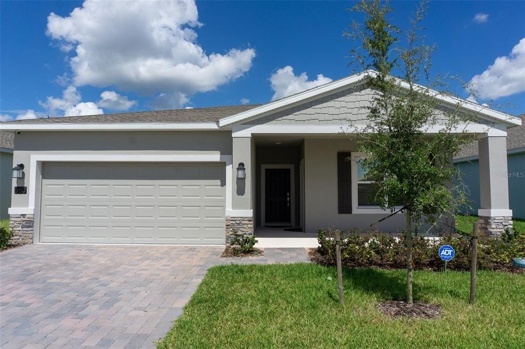 860 Carmillion Ct in Groveland, FL - Building Photo