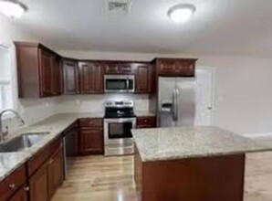 4 Grove St in East Haddam, CT - Building Photo - Building Photo