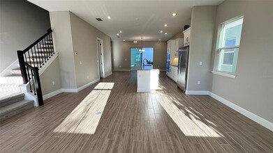 13127 Calming Breeze Wy in Winter Garden, FL - Building Photo - Building Photo