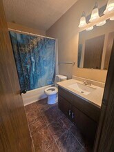 3609 Joan Dr in Waterloo, IA - Building Photo - Building Photo