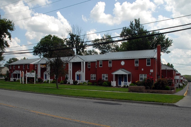 Chestnut Square