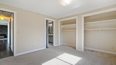 2402 W 16th Ave in Kennewick, WA - Building Photo - Building Photo