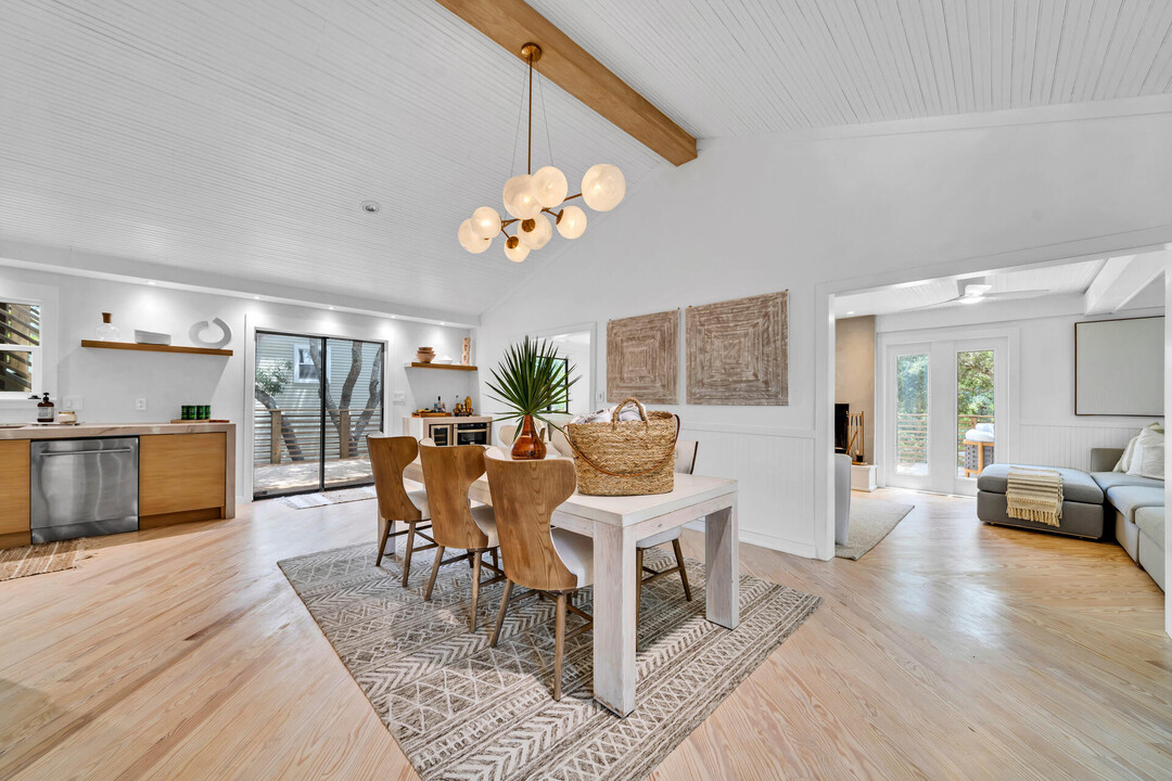 6296 W County Hwy 30A in Santa Rosa Beach, FL - Building Photo