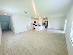 8537 Bella Mar Trl E in Parrish, FL - Building Photo - Building Photo