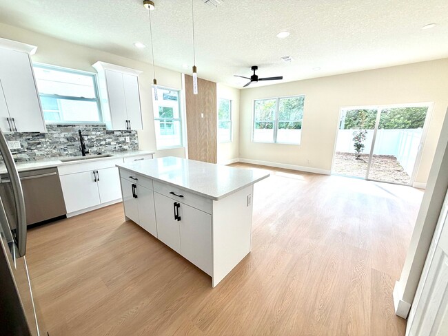 property at 3614 Temple St