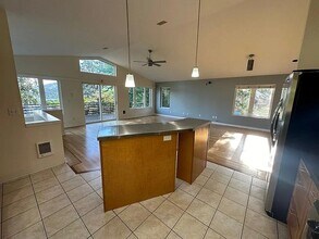 1535 Lincoln St in Hood River, OR - Building Photo - Building Photo