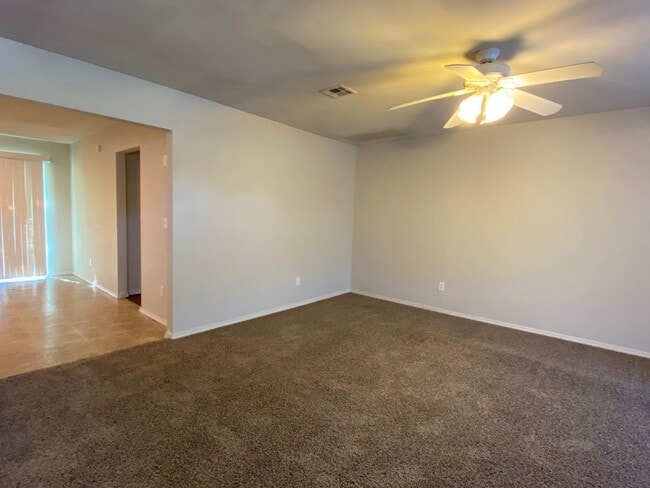 308 N Delaware St in Catoosa, OK - Building Photo - Building Photo