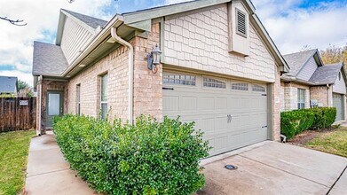 2231 Cobblestone Ct in Granbury, TX - Building Photo - Building Photo