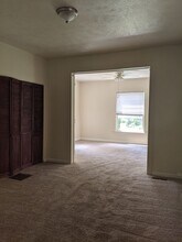 325 S Church St in Bowling Green, OH - Building Photo - Building Photo