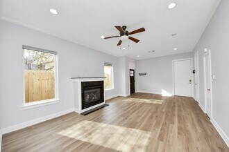 1320 Dorothy St in Houston, TX - Building Photo - Building Photo