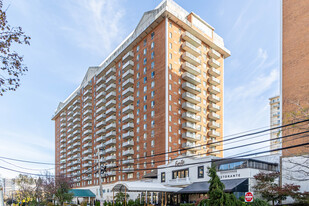 Excelsior II Apartments