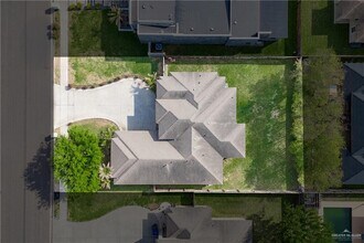2009 N 45th St in McAllen, TX - Building Photo - Building Photo