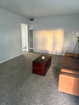 44742 Gadsden Ave in Lancaster, CA - Building Photo