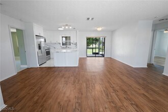 2208 SE 16th St in Cape Coral, FL - Building Photo - Building Photo