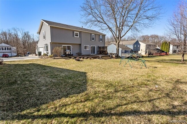 2244 N Fairview Ln in Rochester Hills, MI - Building Photo - Building Photo