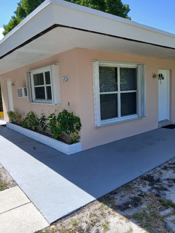 1126 19th Ave N
