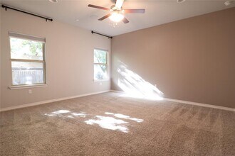 1405 Ambler Dr in Austin, TX - Foto de edificio - Building Photo