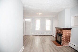 154 S 8th St in Columbia, PA - Building Photo - Building Photo