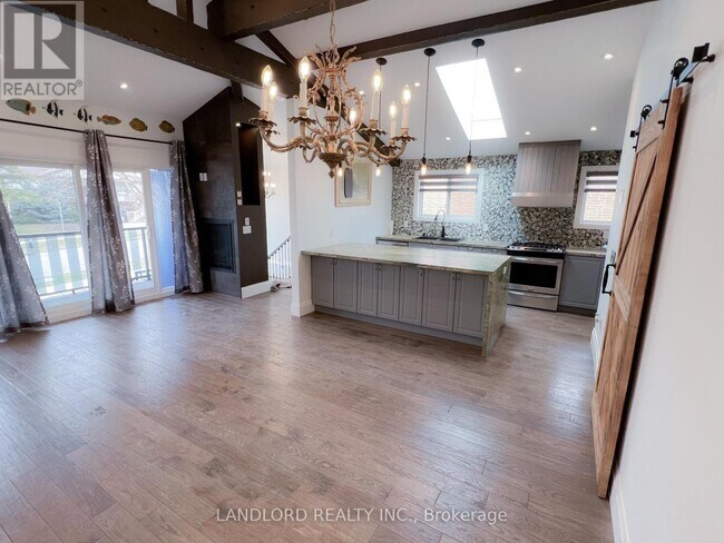31 Lynch Rd