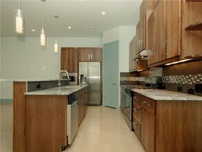 306 Franklin Blvd in Austin, TX - Building Photo - Building Photo