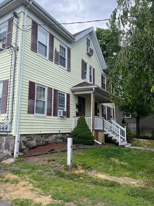 22 French Ave in Braintree, MA - Building Photo