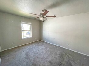 4175 W Santa Maria Ln in Fayetteville, AR - Building Photo - Building Photo
