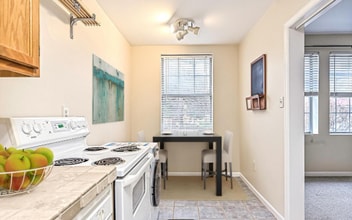 1719 N Troy St, Unit 394 in Arlington, VA - Foto de edificio - Building Photo