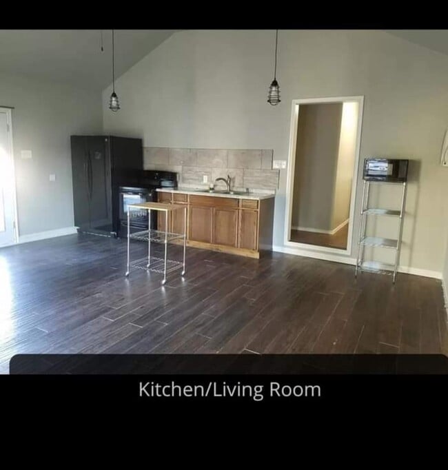 property at 1909 Brunson Ave