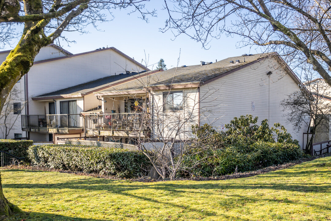 Southwood Estates in Burnaby, BC - Building Photo