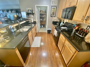 3197 Jevonda Ave in Henderson, NV - Building Photo - Building Photo