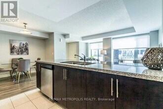100 Dufay Rd in Brampton, ON - Building Photo - Building Photo