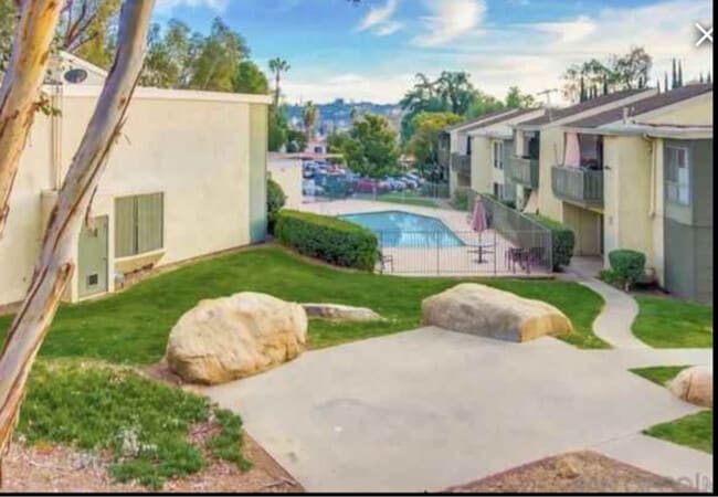 property at 830 W Lincoln Ave