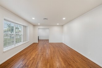 10170 Hanka Dr in Houston, TX - Building Photo - Building Photo