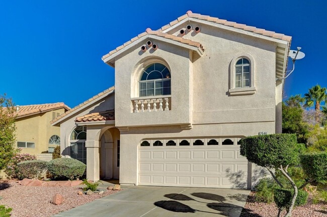 2546 Claridge Ave in Henderson, NV - Building Photo - Building Photo