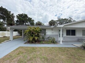 5342 Cedar Ln in New Port Richey, FL - Building Photo