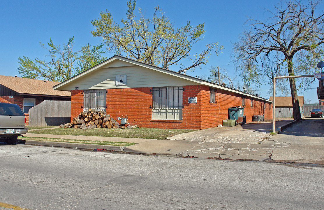 2531 E 6th St in Tulsa, OK - Foto de edificio