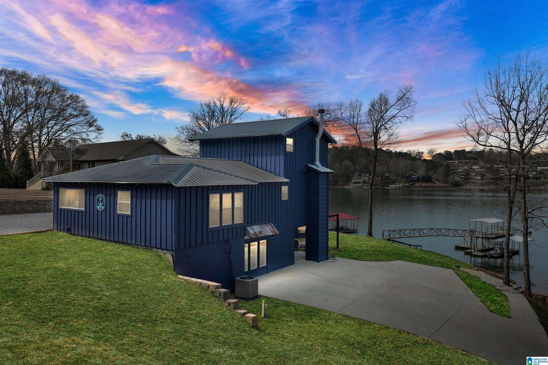 346 BRIDGEVIEW Dr in Arley, AL - Building Photo