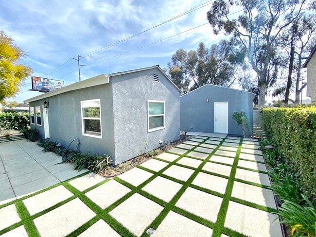 property at 2249 Garnet Ave